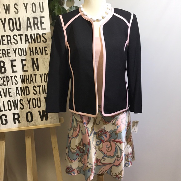 Jones Studio jacket. - Picture 2 of 8